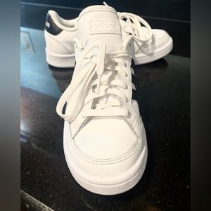 ADIDAS WOMENS WHITE WITH BLACK STRIPES GRAND COURT SHOES.  SIZE 7.5